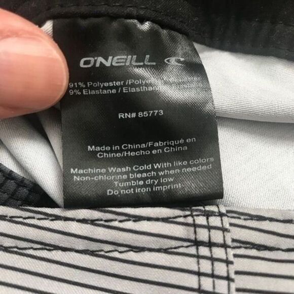 O’Neill shorts Size 30 - Picture 3 of 4